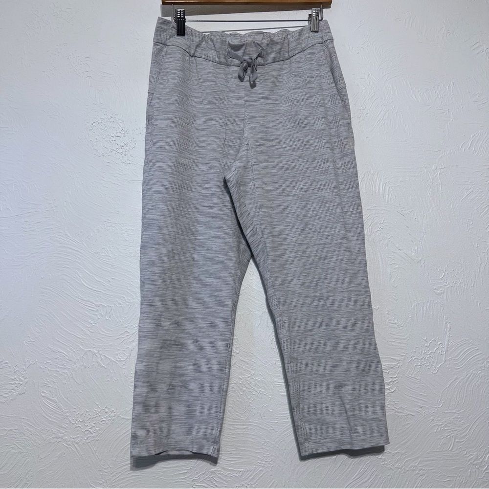 Lululemon On The Fly Pants  Full On Luxtreme Women's Size 6 Gray 23” Inseam
